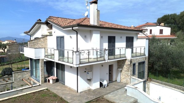 casa indipendente in vendita a Novi Velia