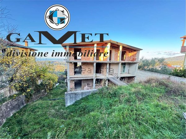 casa indipendente in vendita a Novi Velia