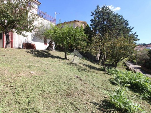 appartamento in vendita ad Ogliastro Cilento