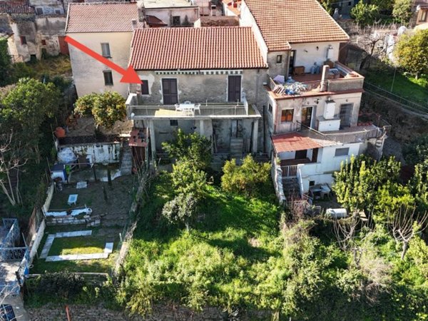 appartamento in vendita ad Ogliastro Cilento