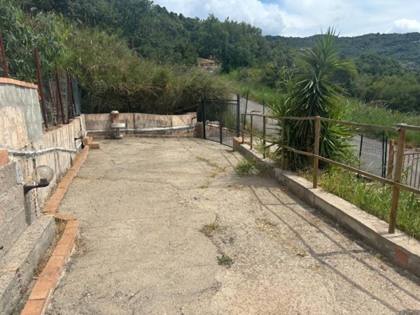 appartamento in vendita ad Ogliastro Cilento