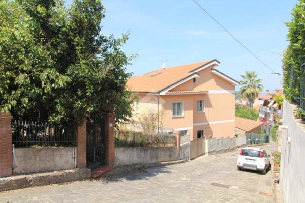 appartamento in vendita ad Ogliastro Cilento