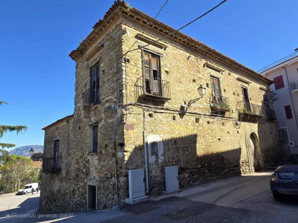 casa indipendente in vendita ad Ogliastro Cilento in zona Eredita