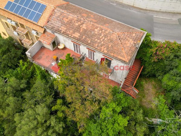 casa indipendente in vendita ad Ogliastro Cilento in zona Eredita