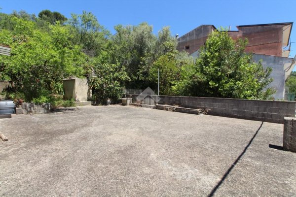 appartamento in vendita ad Ogliastro Cilento