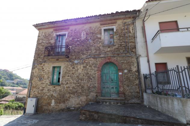 casa semindipendente in vendita ad Ogliastro Cilento