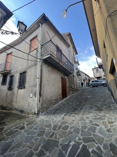 appartamento in vendita ad Ogliastro Cilento