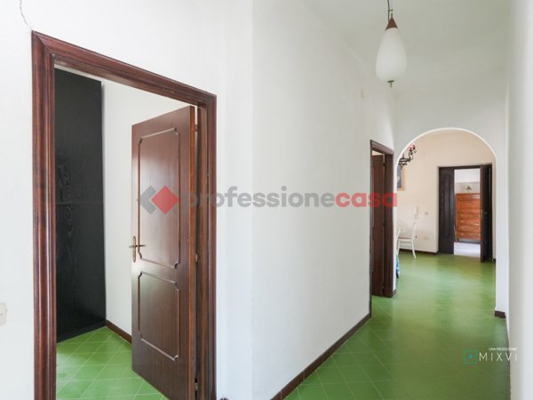 casa indipendente in vendita ad Ogliastro Cilento in zona Eredita