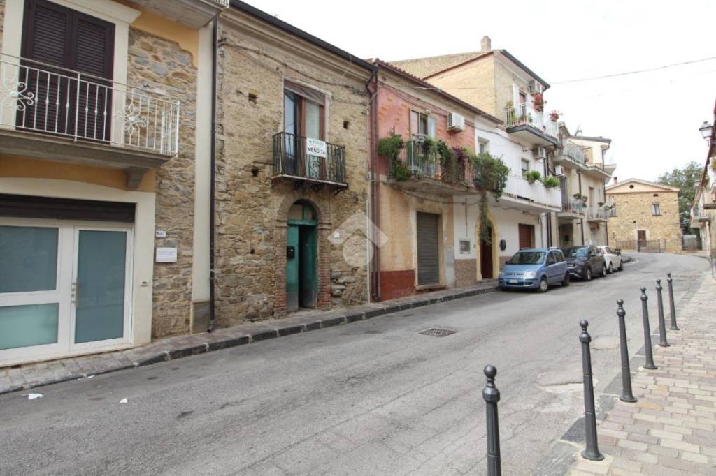 appartamento in vendita ad Ogliastro Cilento in zona Eredita