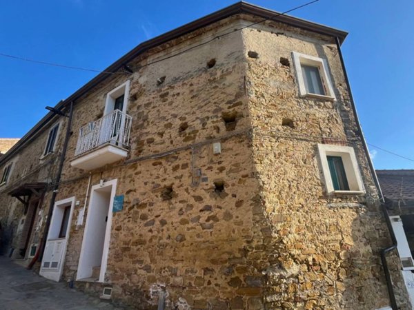 appartamento in vendita ad Ogliastro Cilento in zona Eredita
