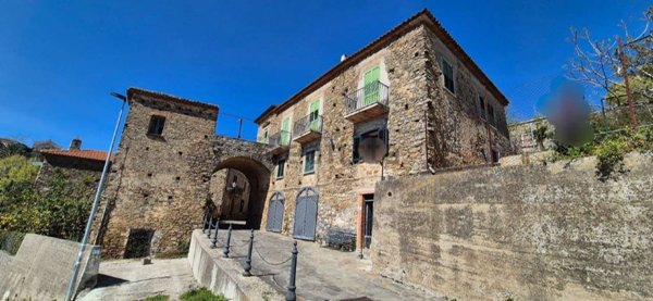 appartamento in vendita ad Ogliastro Cilento