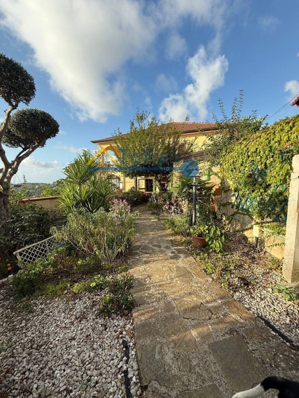 appartamento in vendita ad Ogliastro Cilento