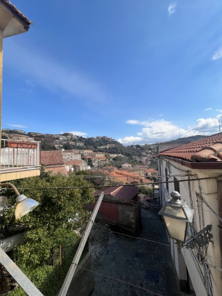 appartamento in vendita ad Ogliastro Cilento