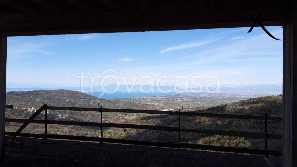 terreno agricolo in vendita ad Ogliastro Cilento in zona Finocchito