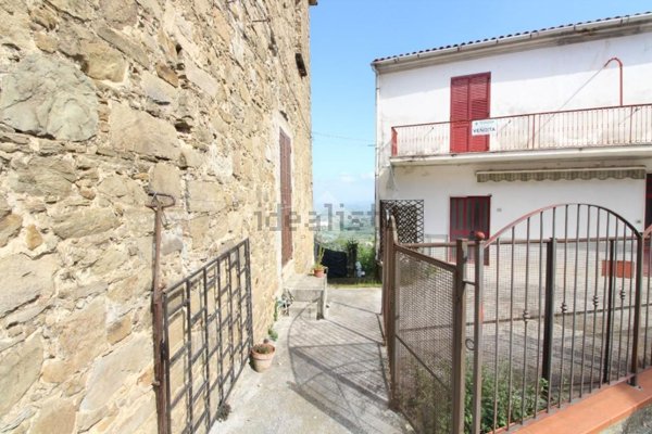 appartamento in vendita ad Ogliastro Cilento in zona Eredita