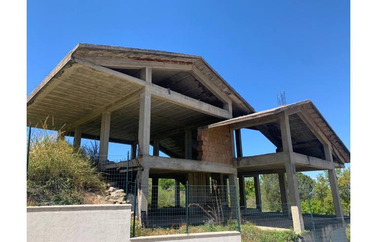 casa indipendente in vendita ad Ogliastro Cilento in zona Eredita