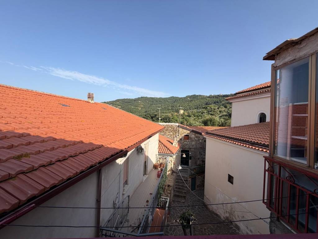 appartamento in vendita ad Ogliastro Cilento in zona Eredita
