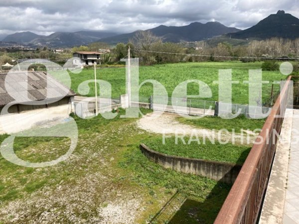 casale in vendita ad Olevano sul Tusciano