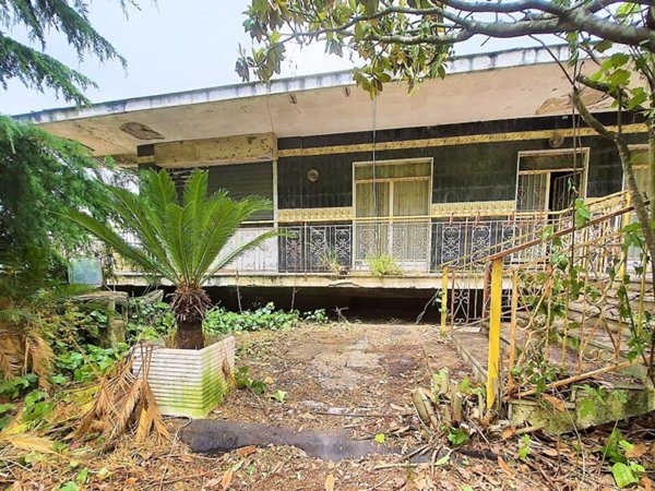 casa indipendente in vendita ad Olevano sul Tusciano in zona Monticelli