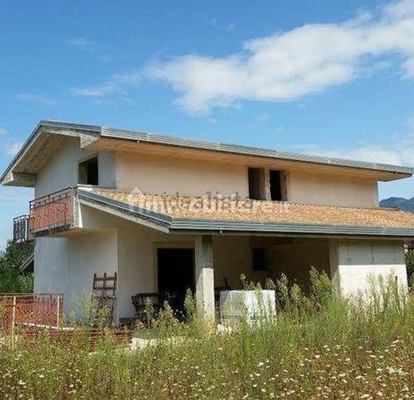 appartamento in vendita ad Olevano sul Tusciano in zona Monticelli