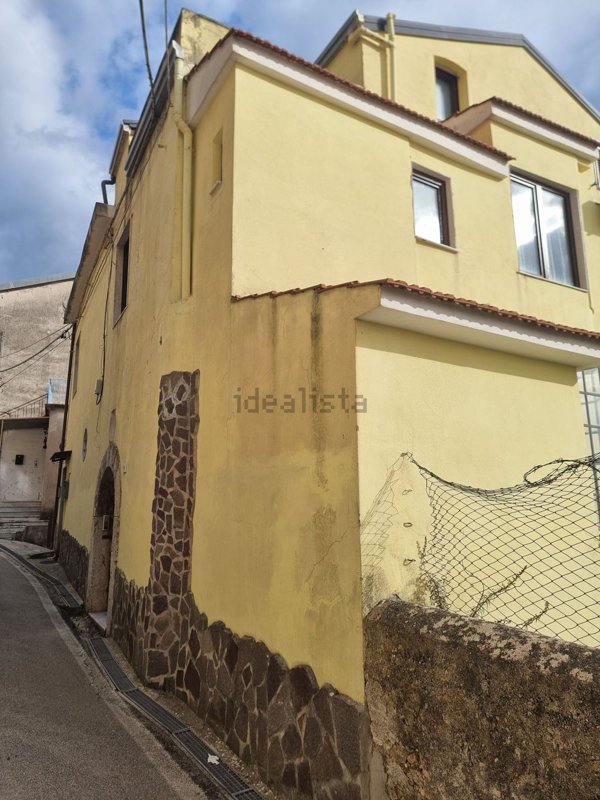 appartamento in vendita ad Olevano sul Tusciano in zona Monticelli