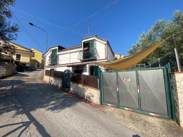 appartamento in vendita ad Olevano sul Tusciano