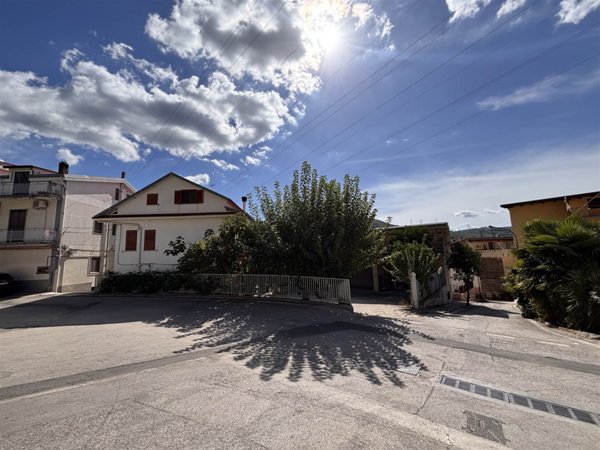 appartamento in vendita ad Olevano sul Tusciano in zona Ariano