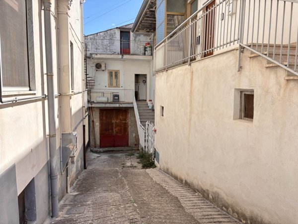 appartamento in vendita ad Olevano sul Tusciano in zona Ariano