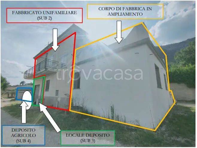 appartamento in vendita ad Oliveto Citra
