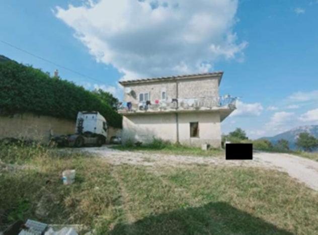 appartamento in vendita ad Oliveto Citra