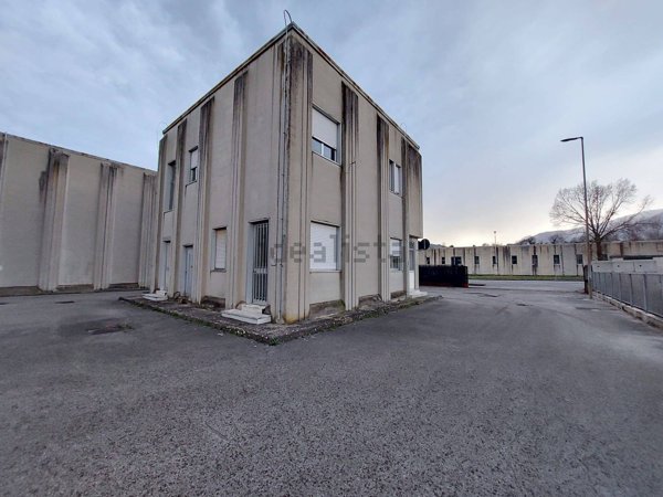 terreno edificabile in vendita ad Oliveto Citra