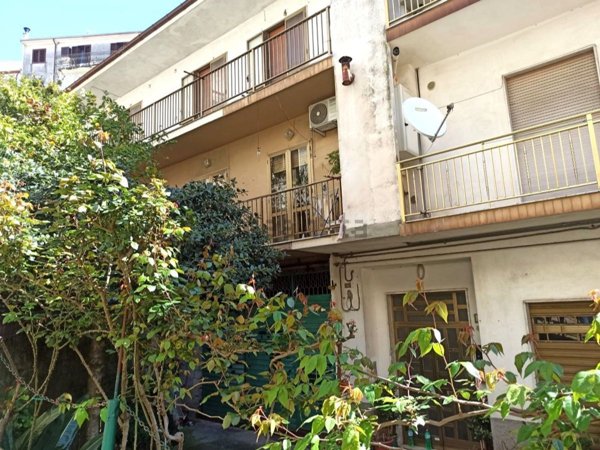 appartamento in vendita ad Oliveto Citra