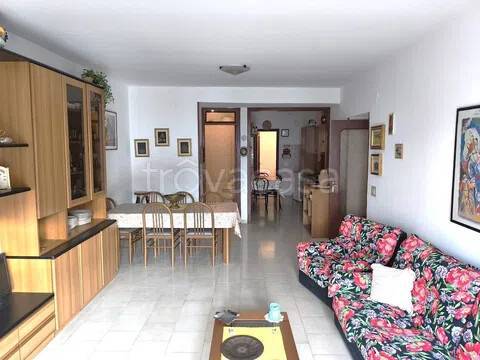 casa indipendente in vendita ad Oliveto Citra