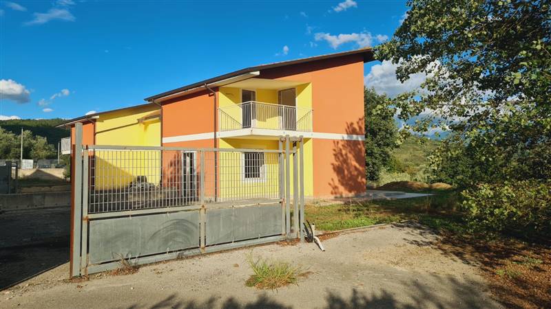 casa indipendente in vendita ad Omignano in zona Cerreta