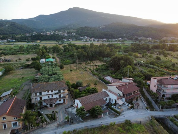 casa indipendente in vendita ad Omignano in zona Cerreta