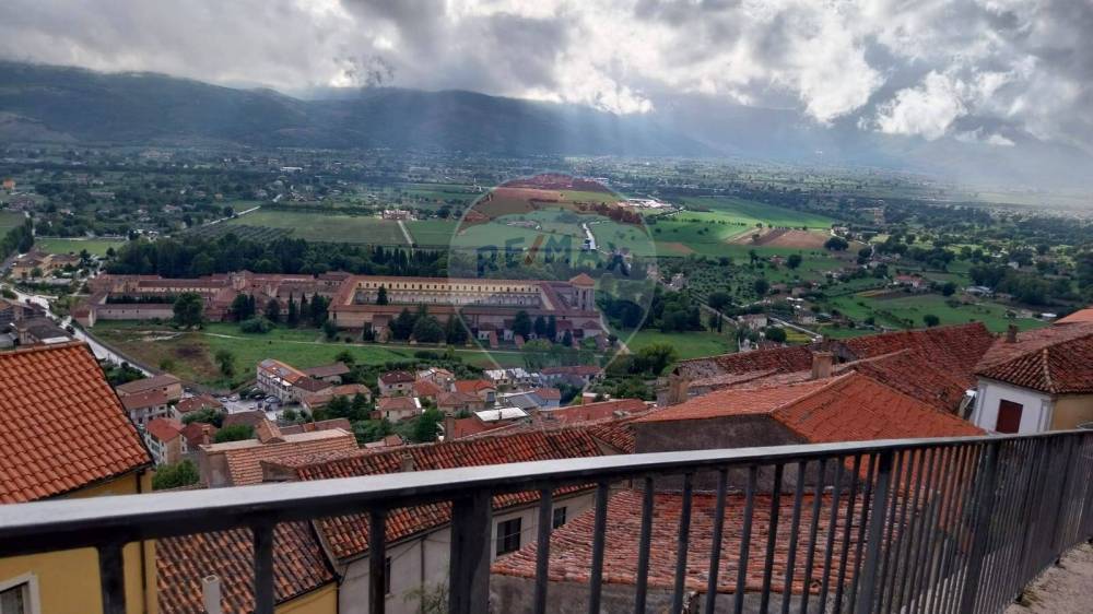 casa semindipendente in vendita a Padula
