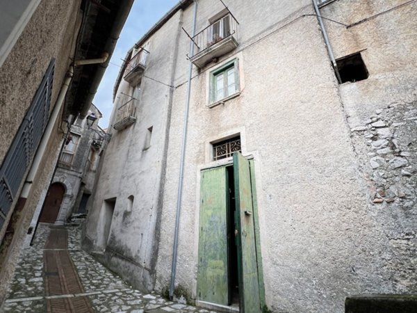 casa indipendente in vendita a Padula