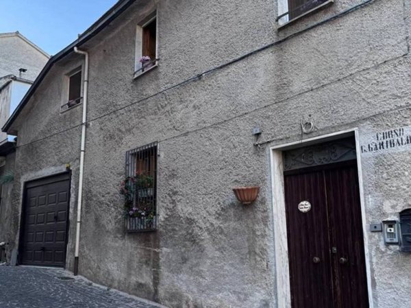 casa indipendente in vendita a Padula