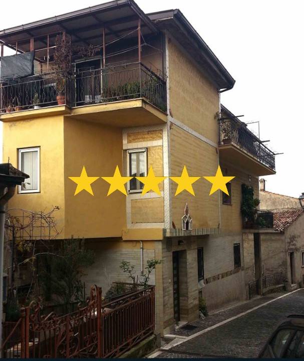 casa indipendente in vendita a Padula