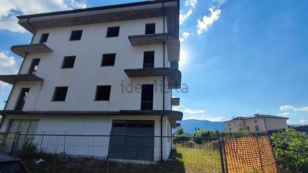 appartamento in vendita a Padula in zona Ascolese