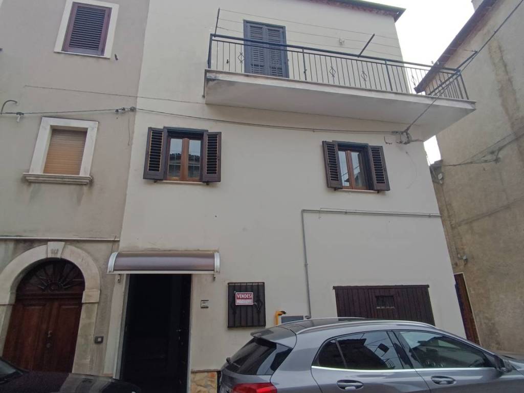 casa indipendente in vendita a Padula