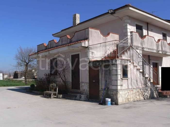 casa indipendente in vendita a Padula
