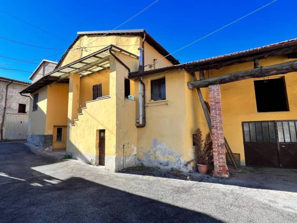 casa indipendente in vendita a Chiusa di Pesio