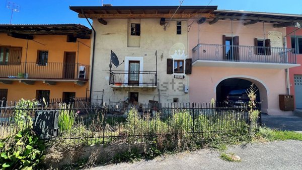 appartamento in vendita a Chiusa di Pesio in zona Vigna