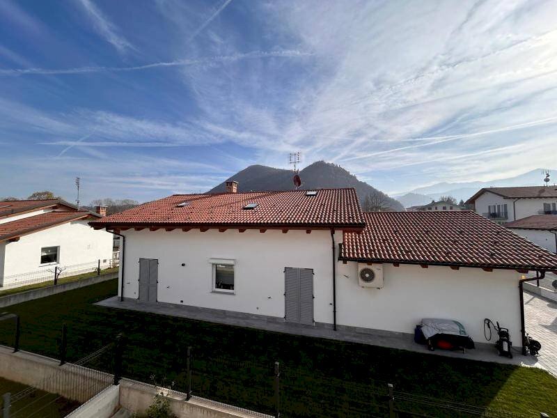 casa indipendente in vendita a Chiusa di Pesio