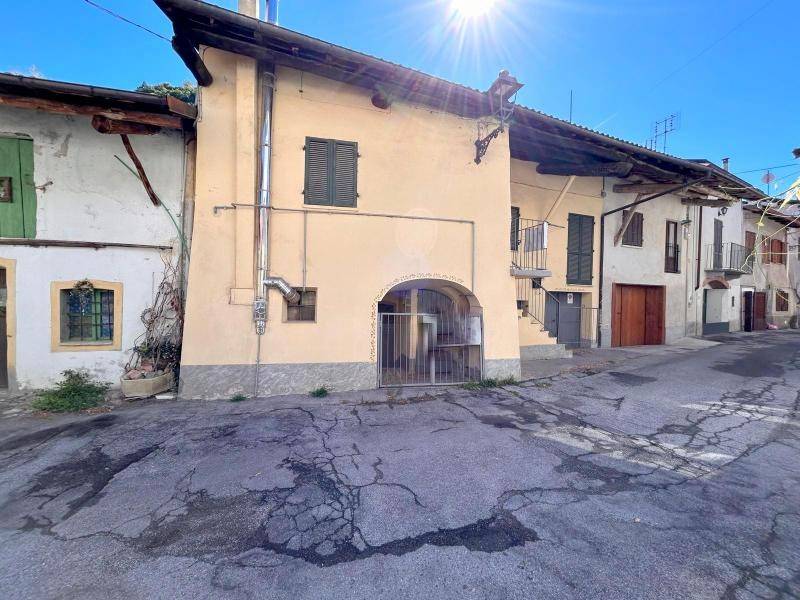 casa indipendente in vendita a Chiusa di Pesio