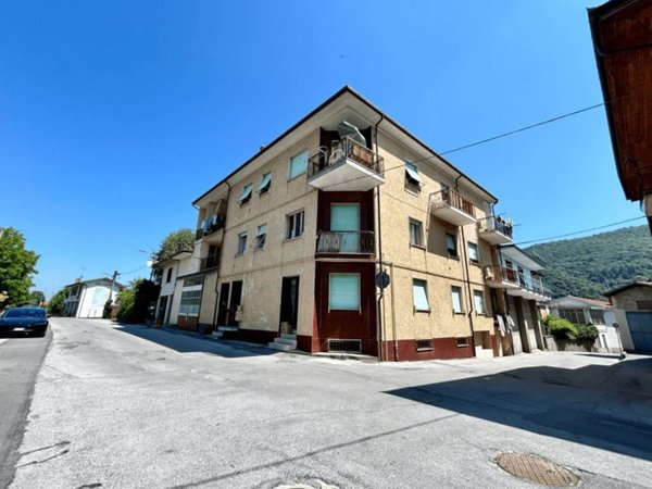 casa indipendente in vendita a Chiusa di Pesio