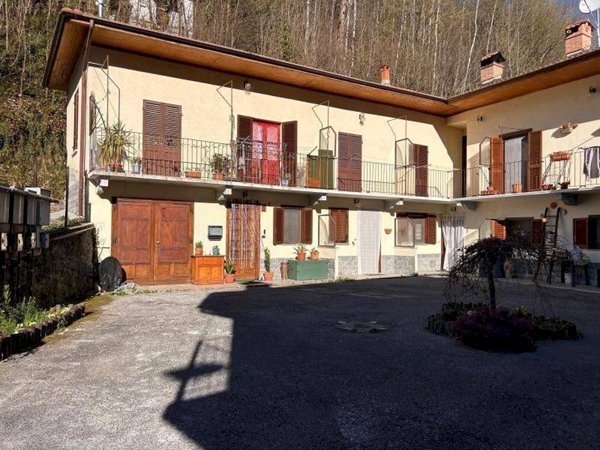 casa indipendente in vendita a Chiusa di Pesio in zona San Bartolomeo