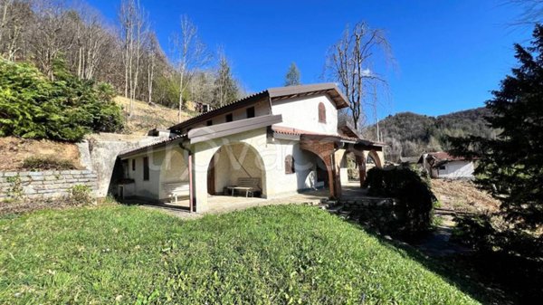 casa indipendente in vendita a Chiusa di Pesio