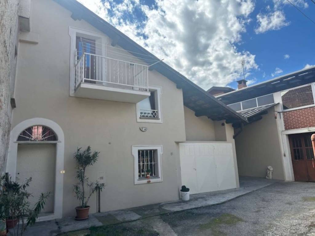 casa indipendente in vendita a Chiusa di Pesio